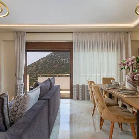 Brikis - With 3 Private Pools Vilă *