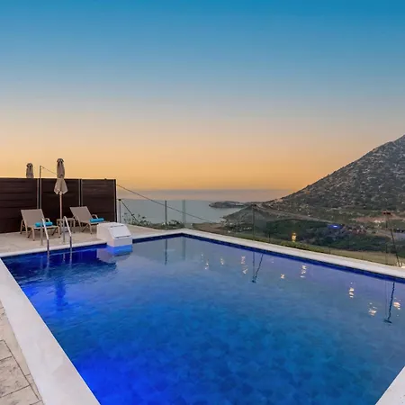 Brikis - With 3 Private Pools